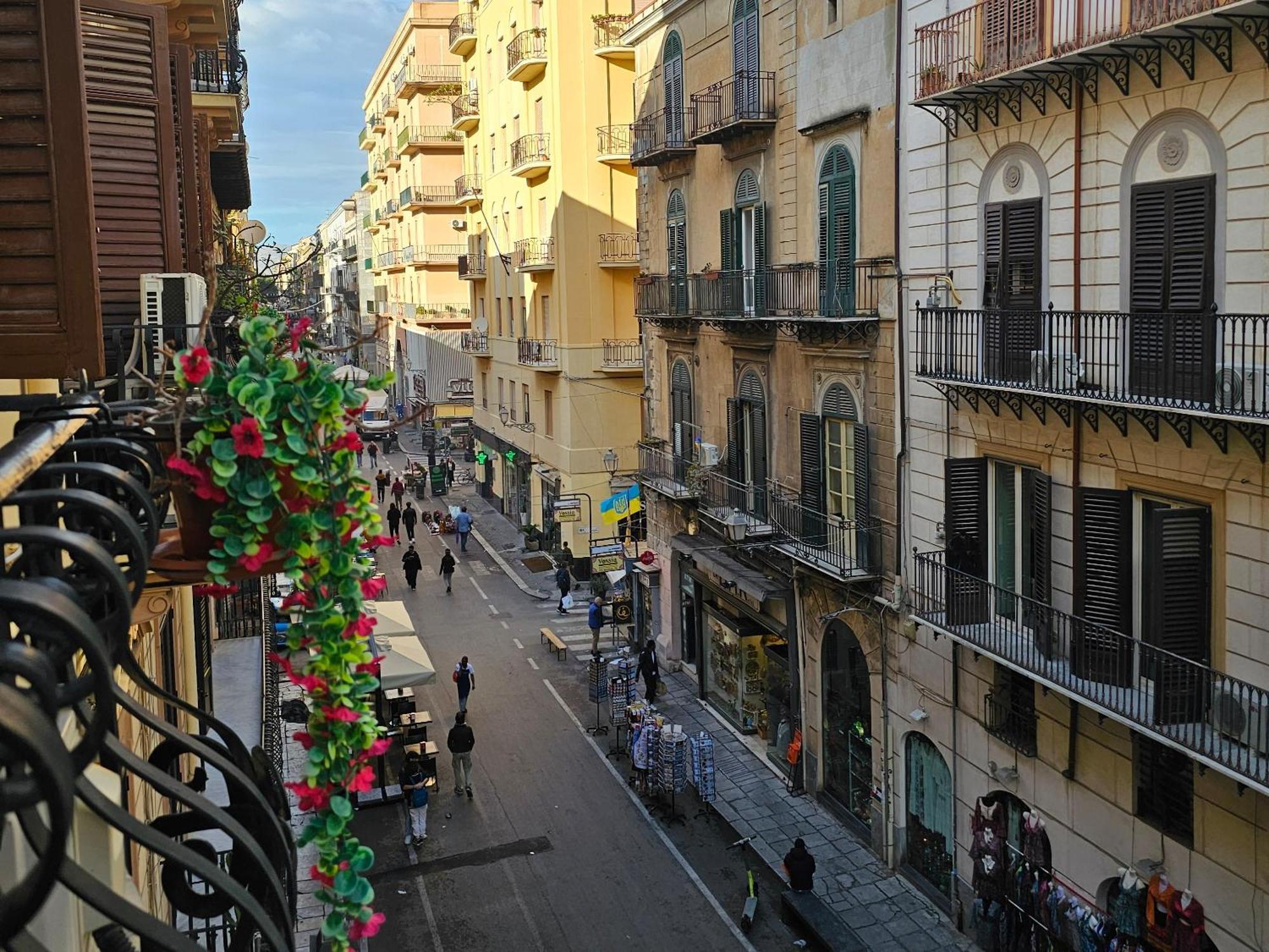 Teatro Del Sole Apartment باليرمو المظهر الخارجي الصورة